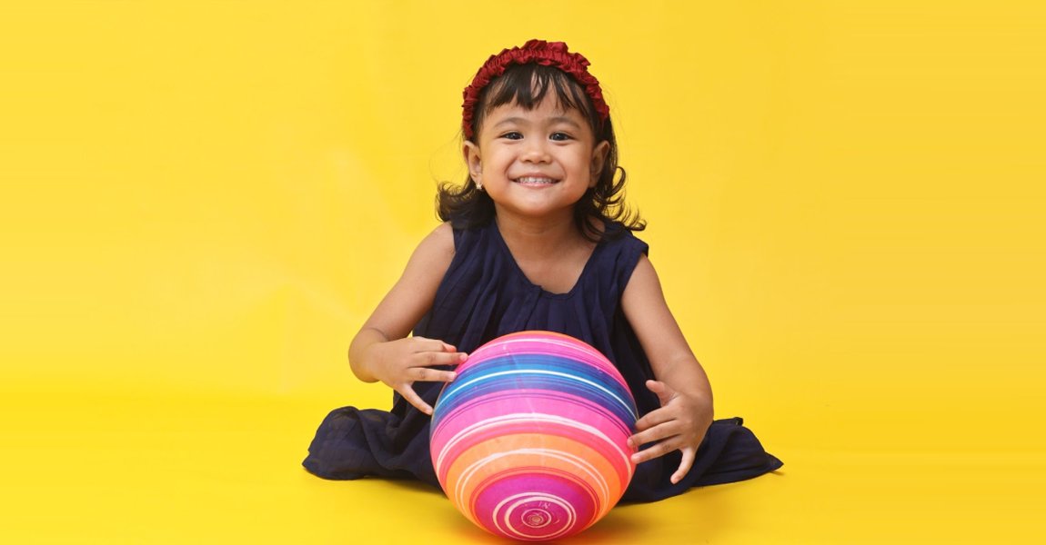 Home School vs Traditional School: 10 Proven Benefits, Challenges & Real Parent Experiences